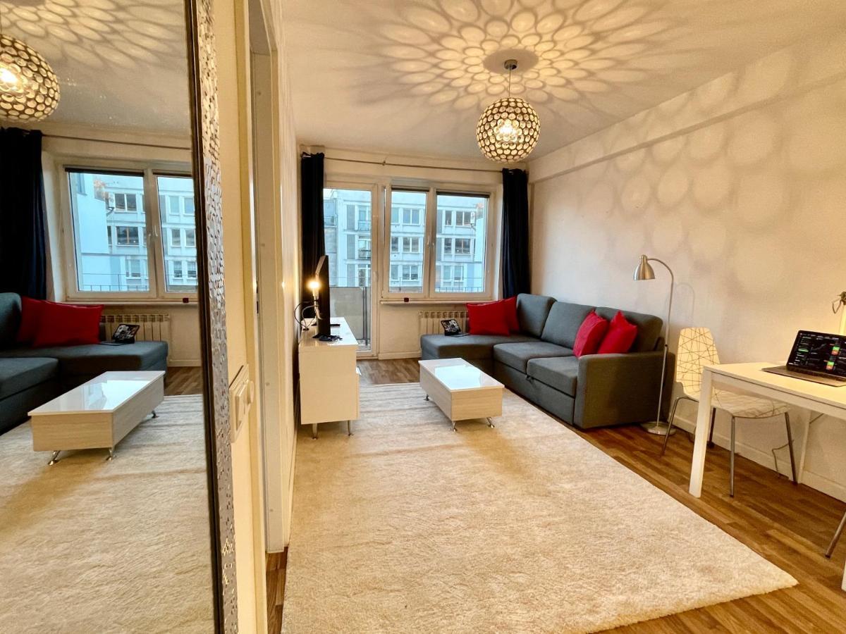 Decor 2 Metro Fast Wifi 55'Tv Netflix Hbo Cozy Apartment Варшава Екстериор снимка
